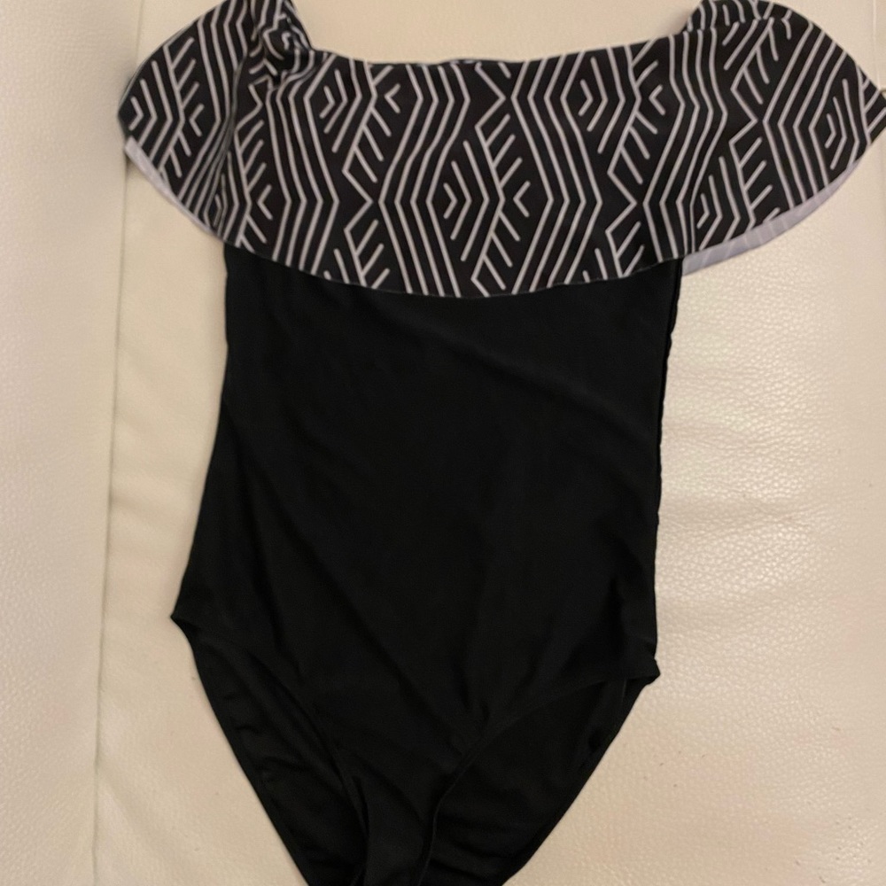Off the shoulders large black 1 piece bathing suit